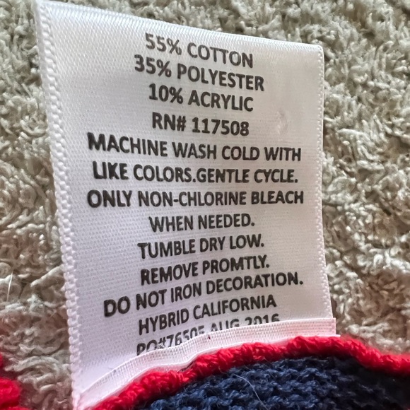 Minions Sweater/Jumper - Picture 4 of 5